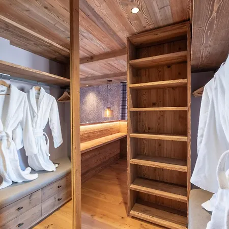 Chalet Kalinka, Meribel,15 Personnes, Piscine, Spa, Massage, Cinema Et Playroom Les Allues